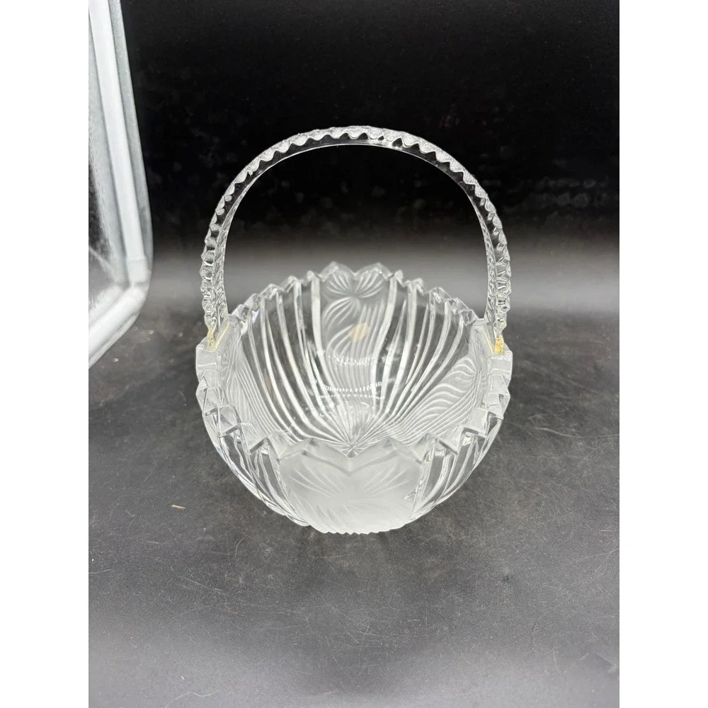Vintage Frosted and Clear Crystal Glass‎ Basket Ribbed Scalloped Bowl As-Is